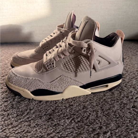 Men’s 10.5 Nike A-Ma-Maniere